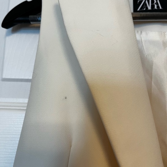 Zara Vest - Picture 3 of 4